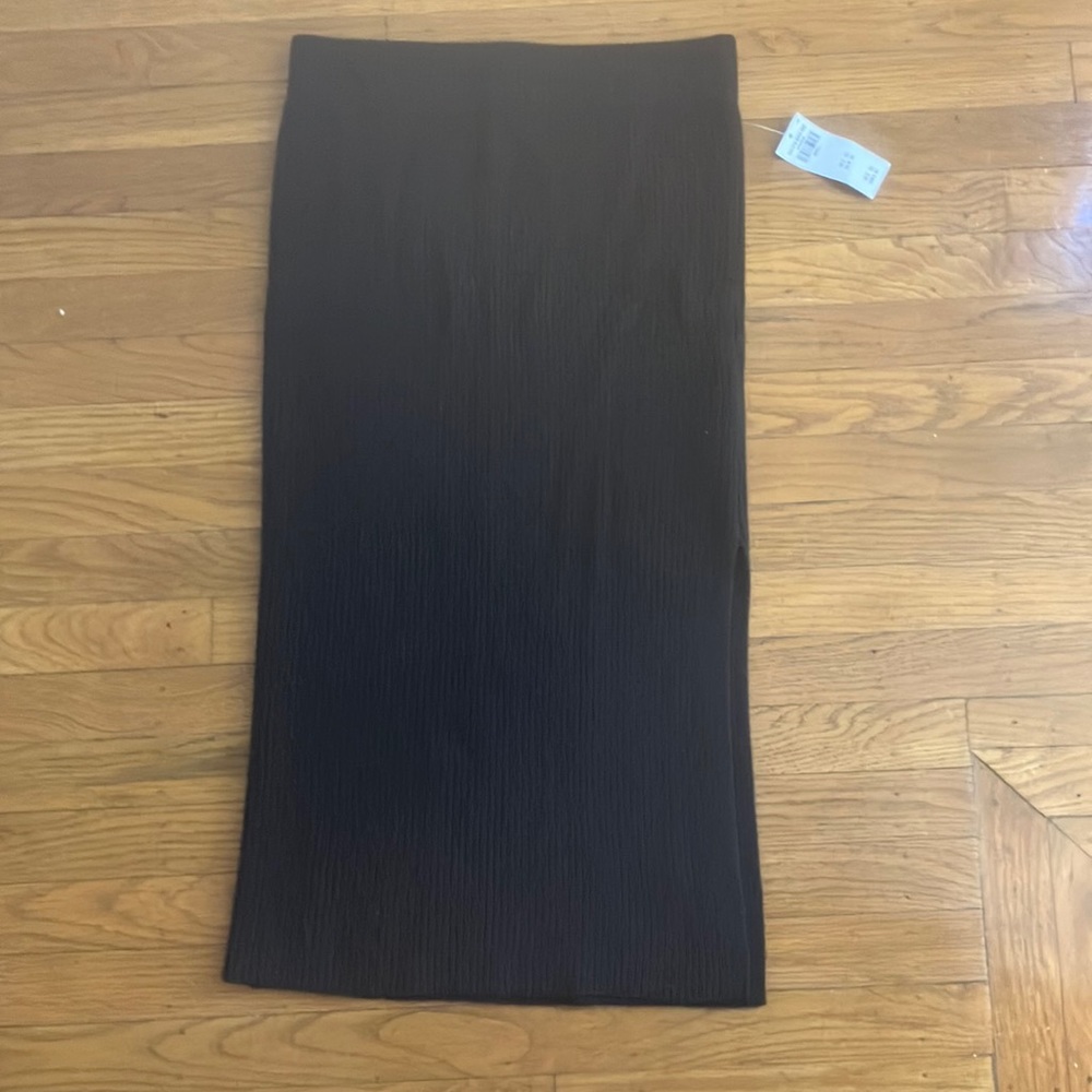 Abercrombie knee length skirt w slit on side